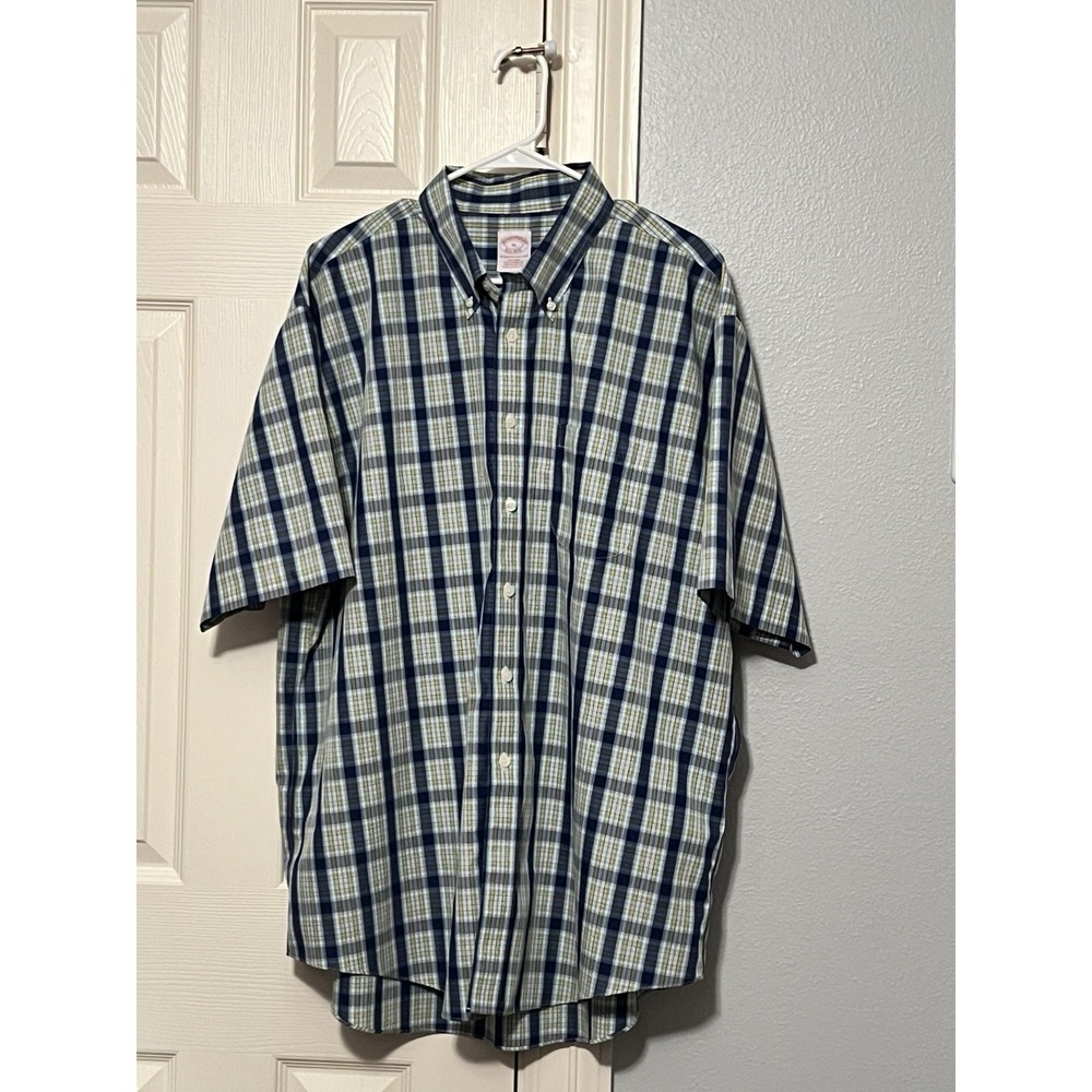 Brooks Brothers 1818 Mens Medium White Blue Plaid Button Down Shirt Sleeve Shirt